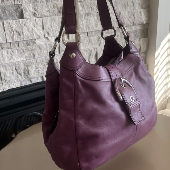 LIKE NEW Coach Soho Leather Hobo Bag - Picture 11 of 16